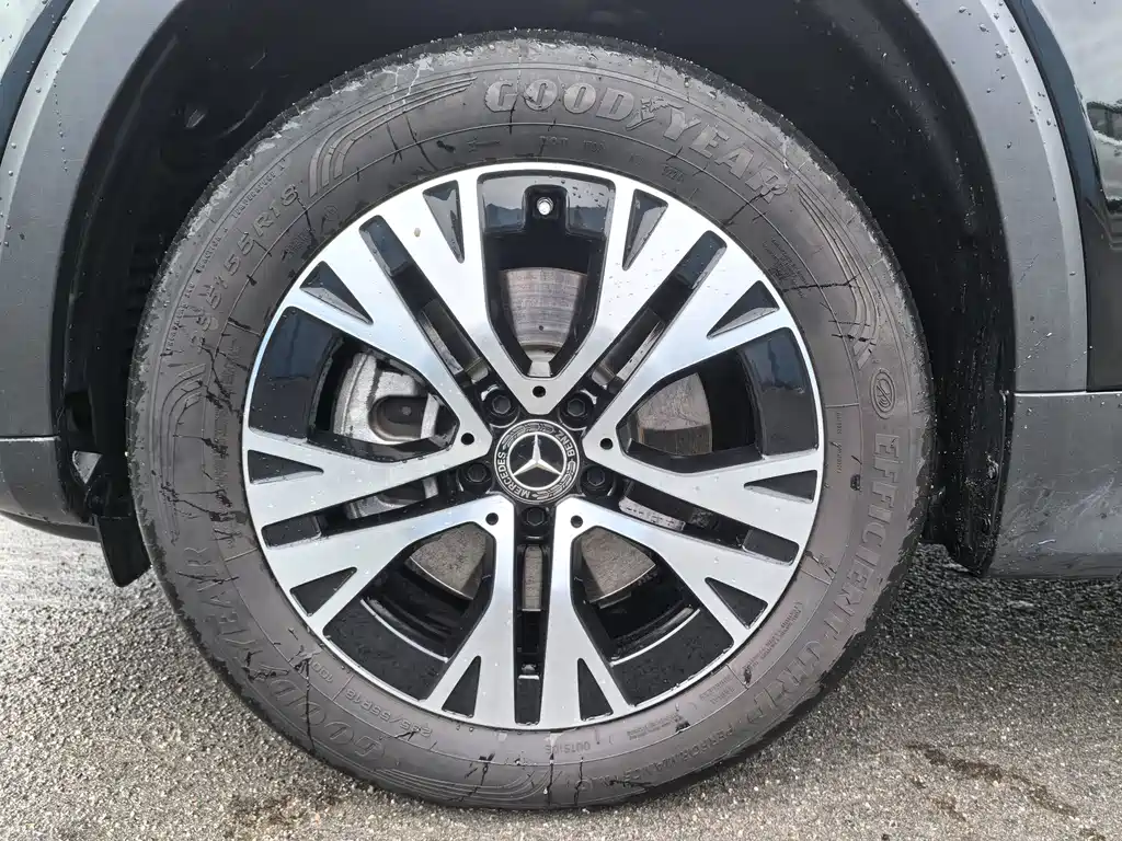 Mercedes-Benz GLB — миниатюра 9