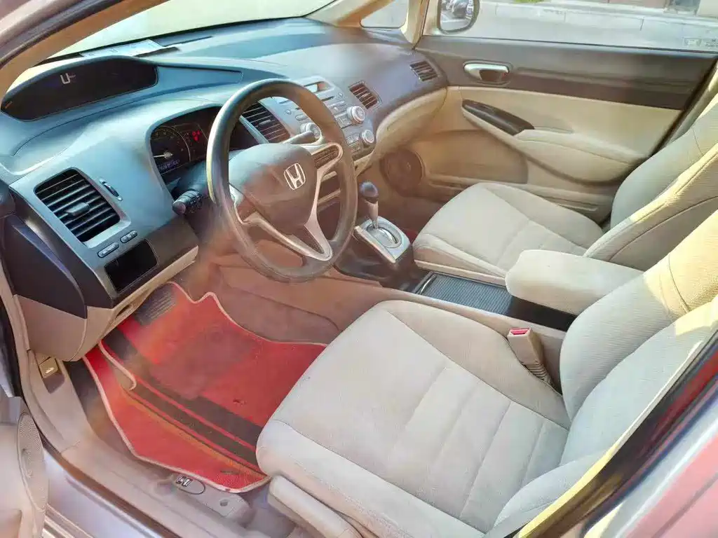 Honda Civic — миниатюра 7