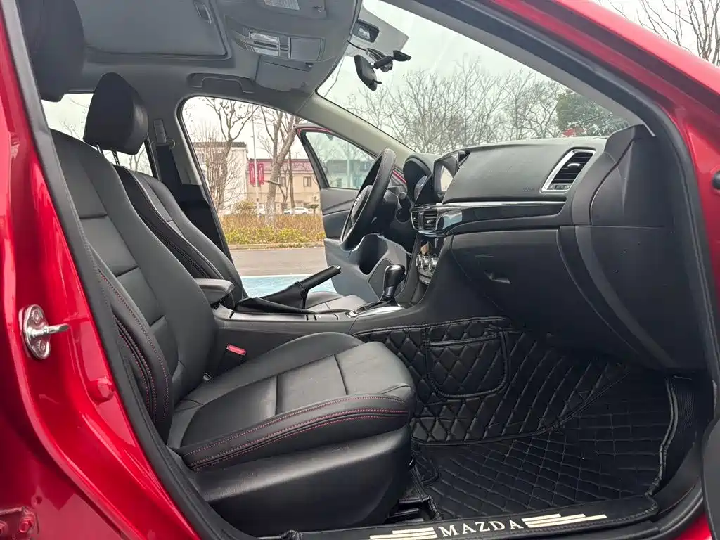 Mazda Atenza 2015 2.0L Fashion