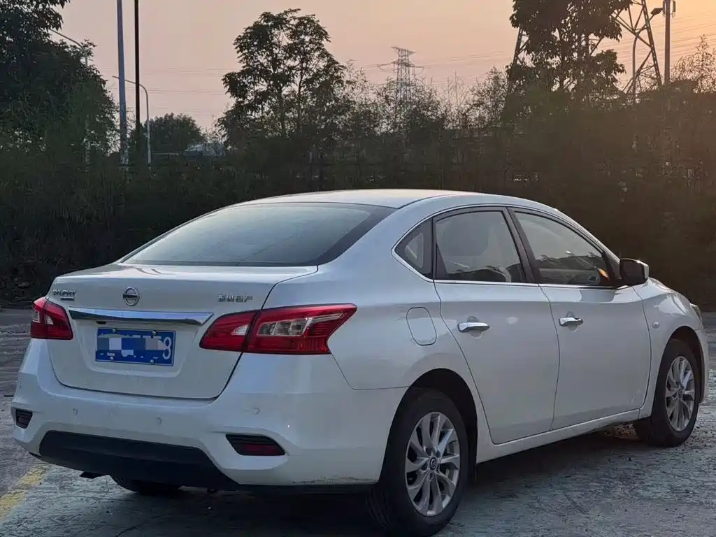 Nissan Sylphy — миниатюра 8