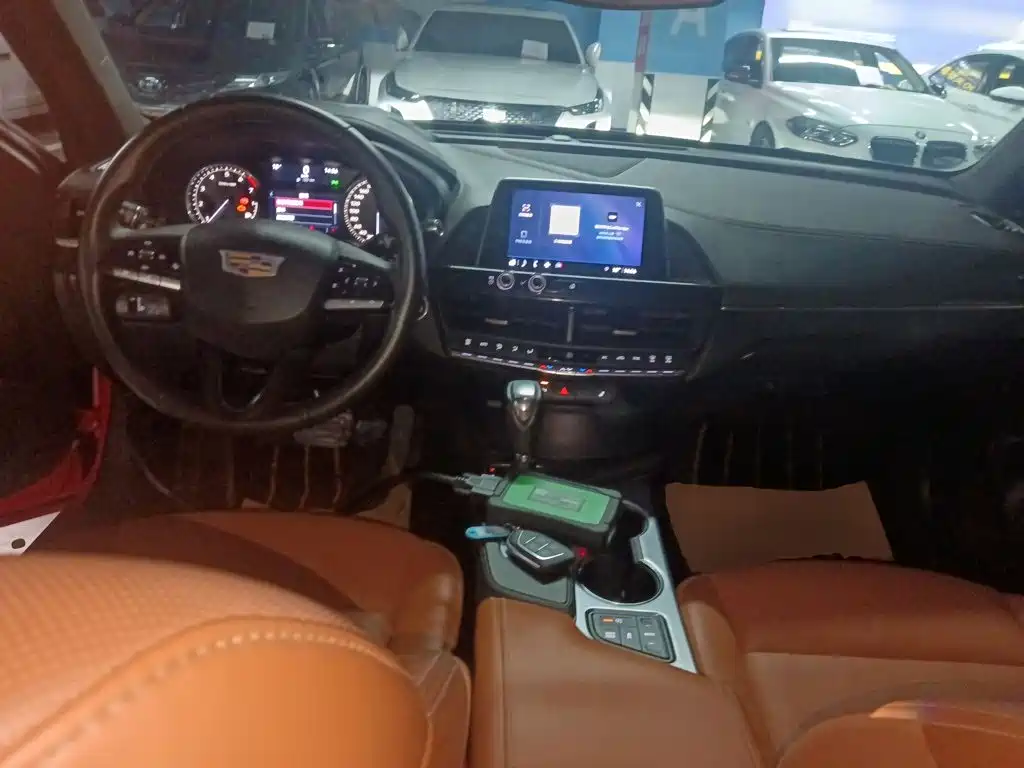 Cadillac CT4 2022 28T Luxury