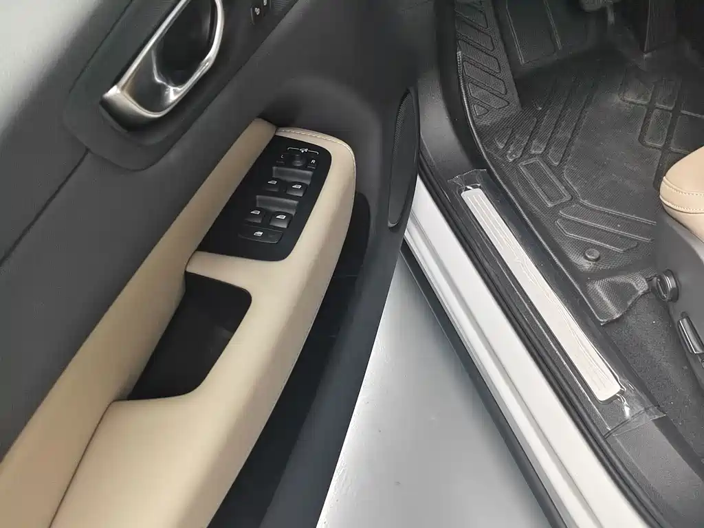 Volvo XC60 — миниатюра 4
