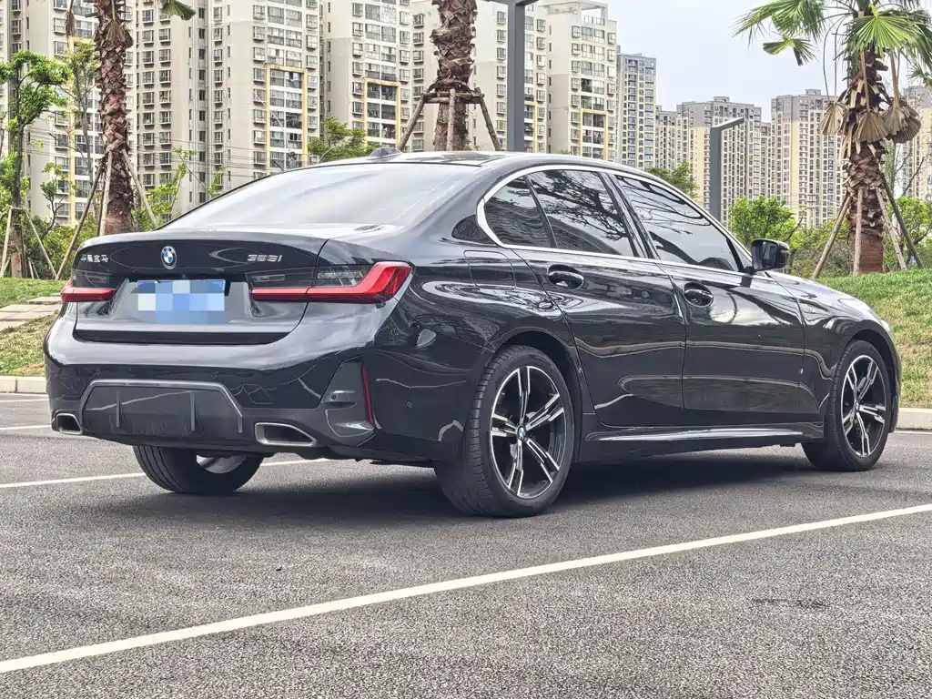 BMW 3 Series — миниатюра 17