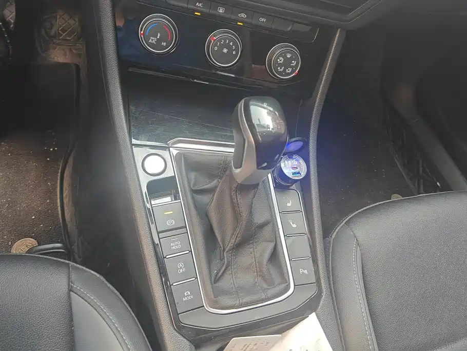 Volkswagen Sagitar — миниатюра 12