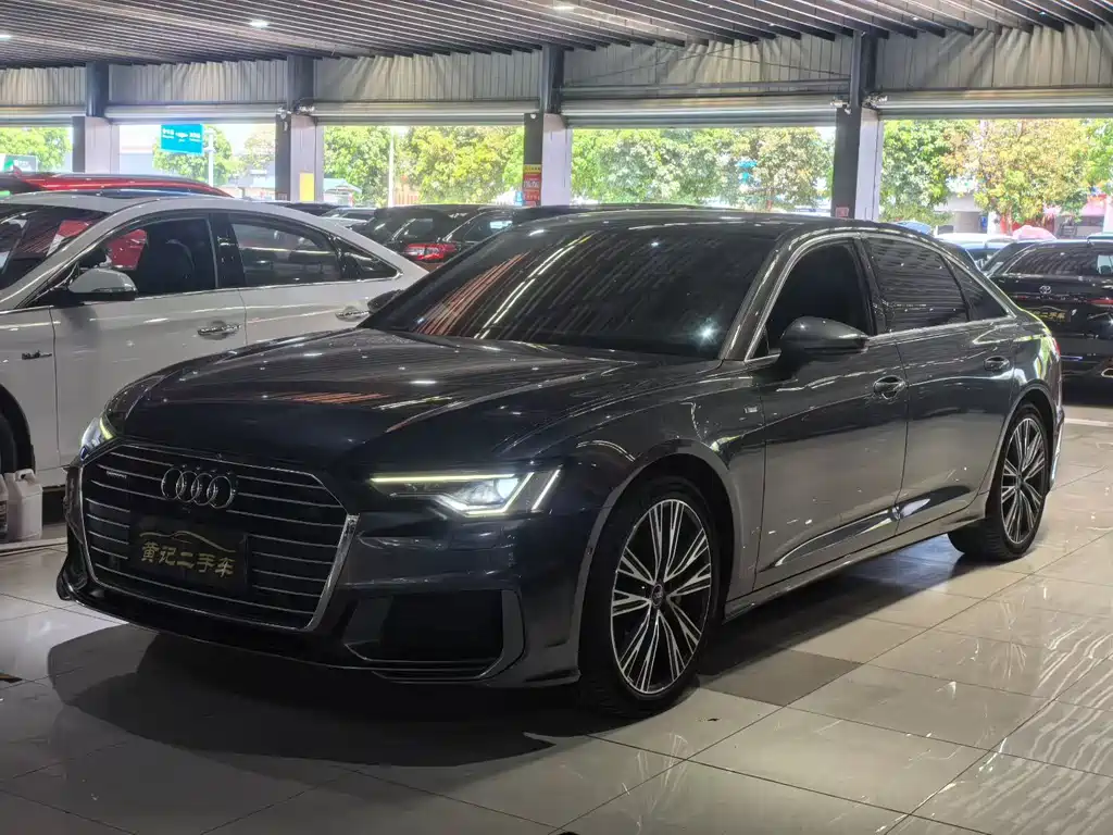 Audi A6L 2022
