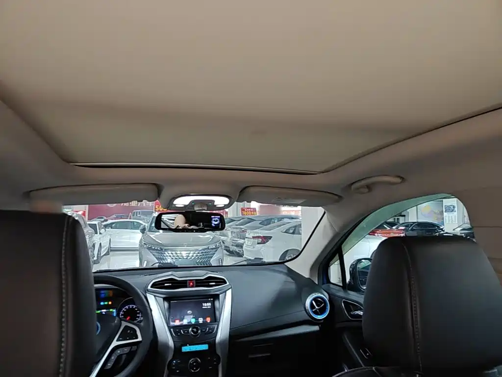 BYD Yuan EV — миниатюра 18