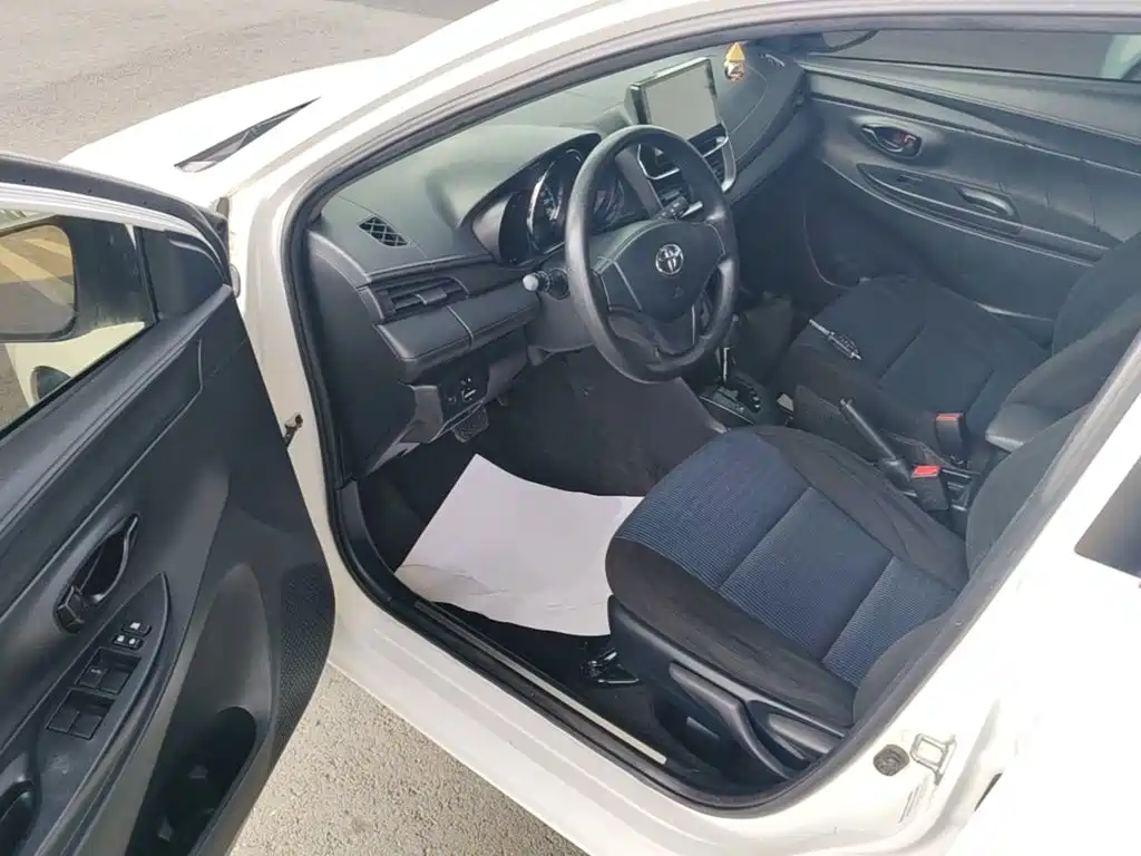 Toyota Yaris L — миниатюра 16