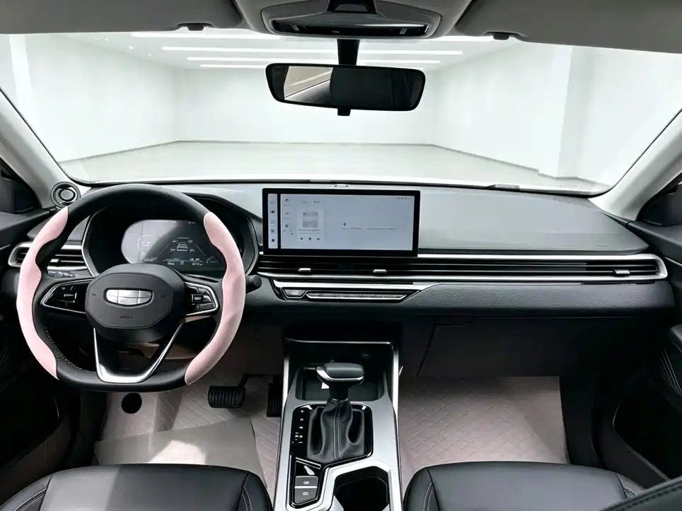 Geely Emgrand — миниатюра 4