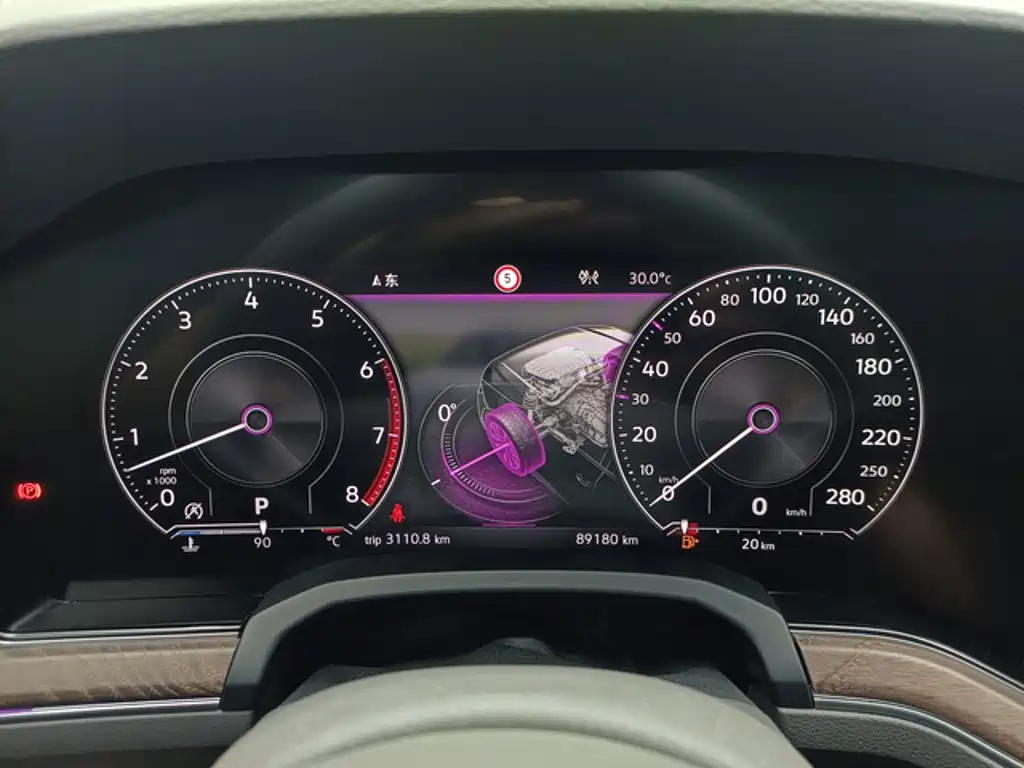 Volkswagen Touareg — миниатюра 4