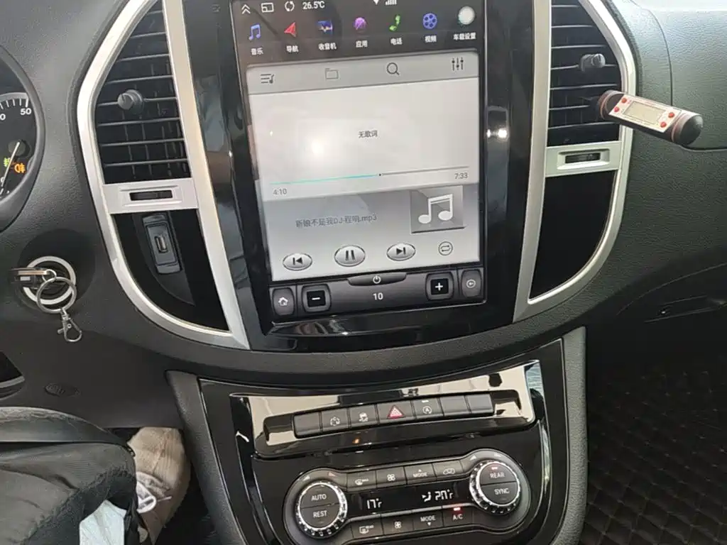 Mercedes-Benz Vito — миниатюра 13