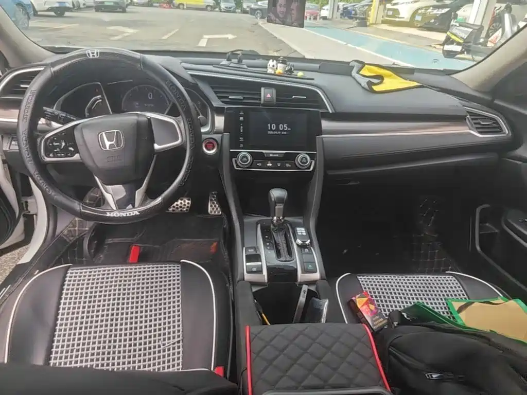 Honda Civic — миниатюра 10