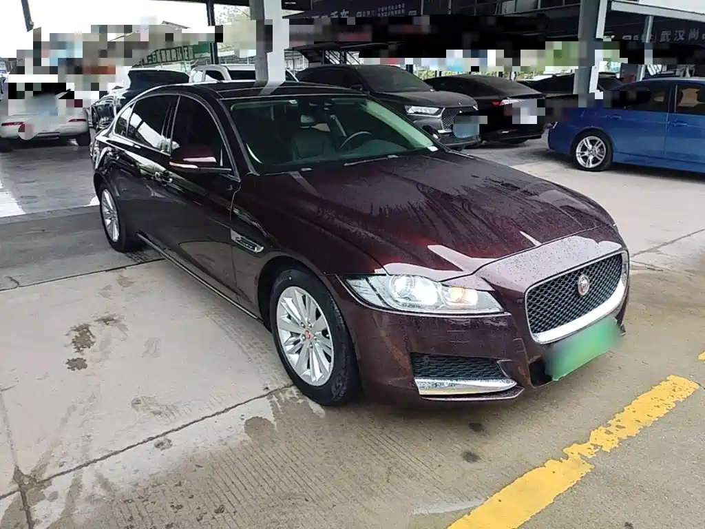 Jaguar XFL — миниатюра 4