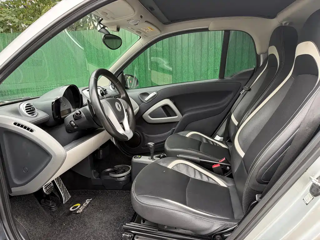 smart Smart Fortwo — миниатюра 7