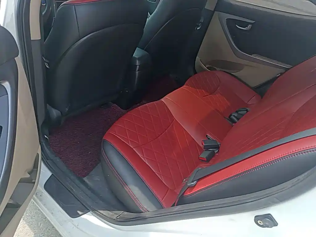 Hyundai Elantra Langdong — миниатюра 22