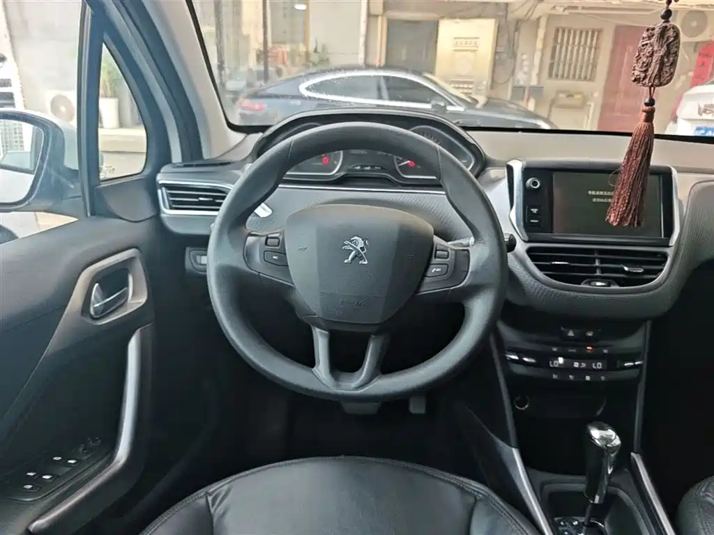 Peugeot 2008 — фотографии объявления, Фото 11