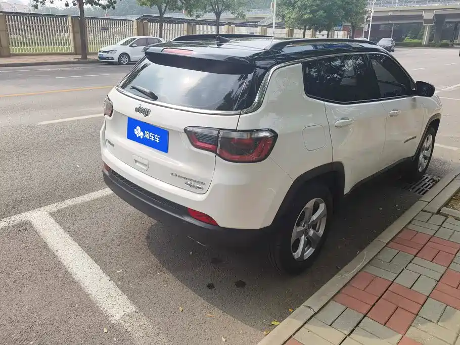 Jeep Compass — миниатюра 3