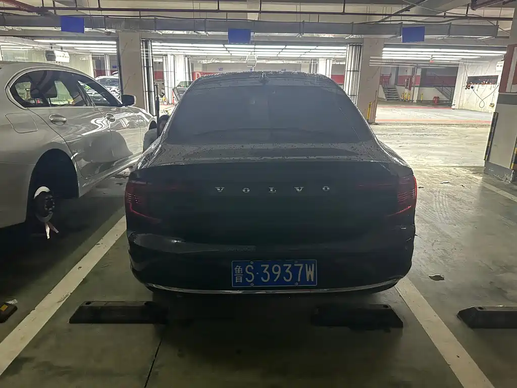 Volvo S90 — миниатюра 5