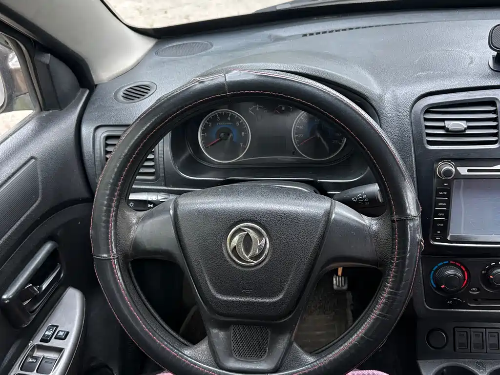 Dongfeng 350 2014 1.5L MT