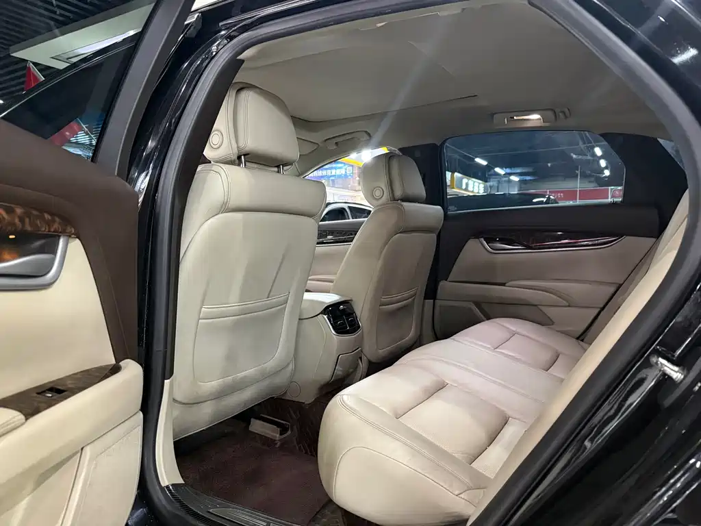 Cadillac XTS — миниатюра 4