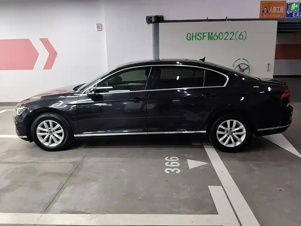 Volkswagen Magotan — миниатюра 2