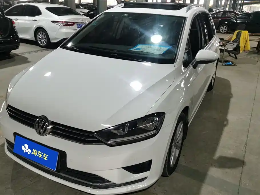 VOLKSWAGEN GOLF*JIAYU