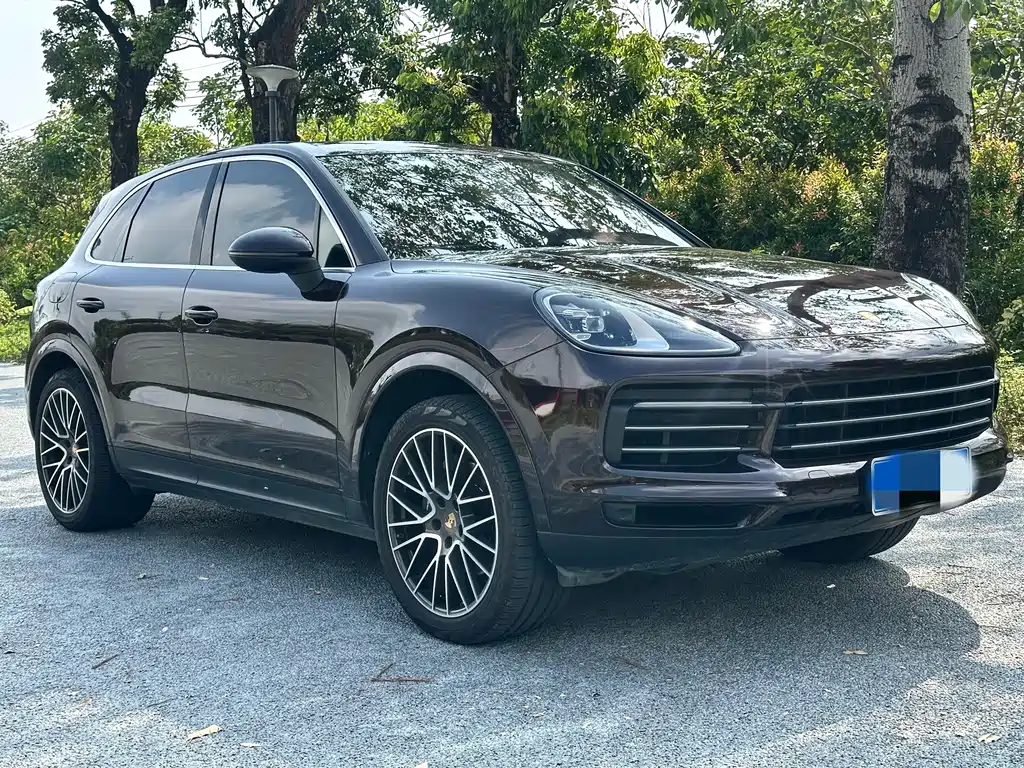 Porsche Cayenne — миниатюра 3