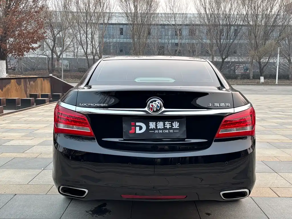 BUICK LACROSSE