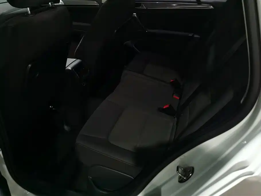 VOLKSWAGEN GOLF*JIAYU