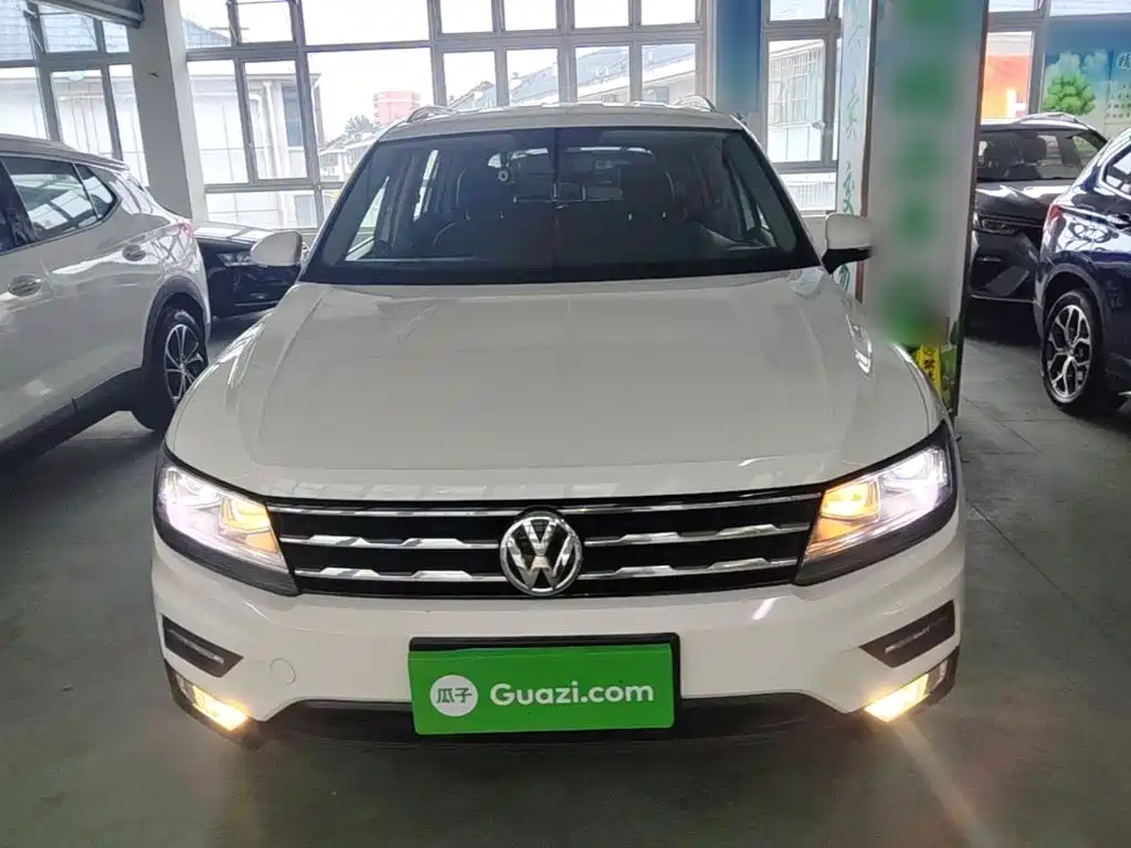 Volkswagen Tiguan L — миниатюра 3