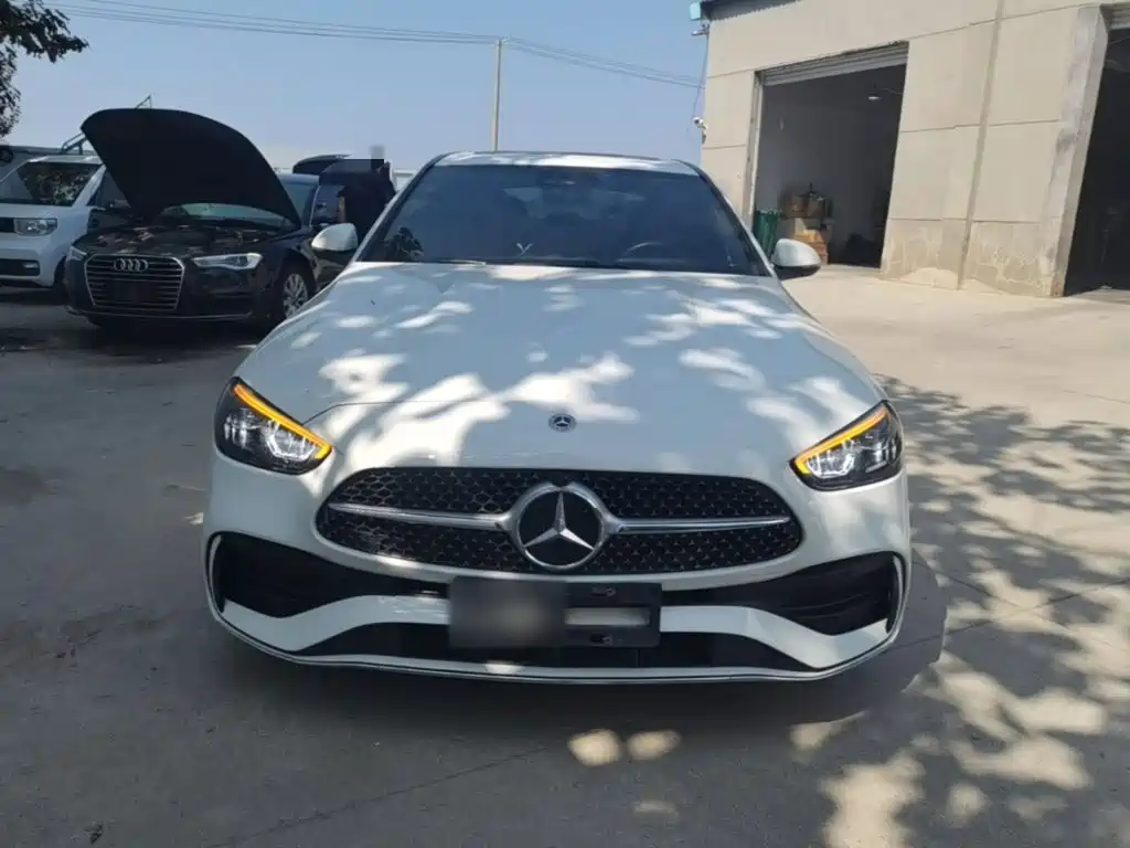 Mercedes-Benz C-Class — миниатюра 3