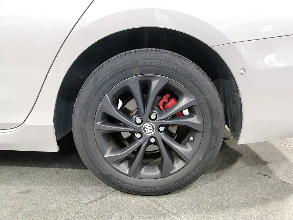 Buick Verano — миниатюра 16