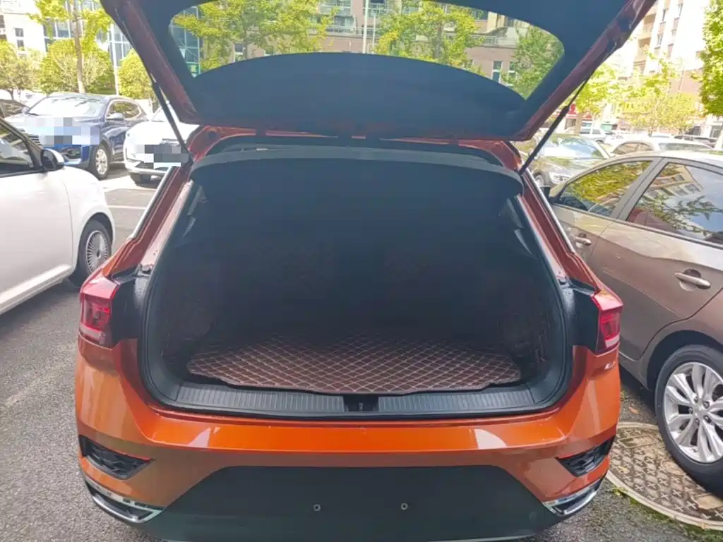 Volkswagen T-Roc — миниатюра 19