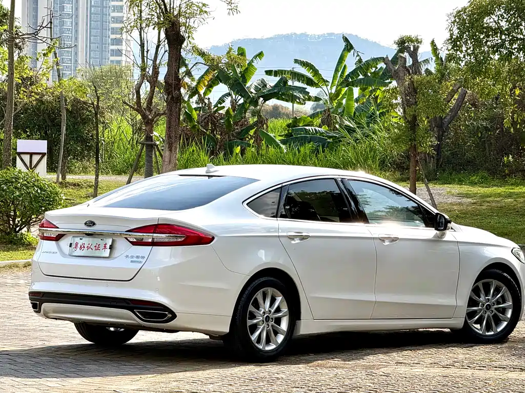 Ford Mondeo 2017 EcoBoost 180 Fashion