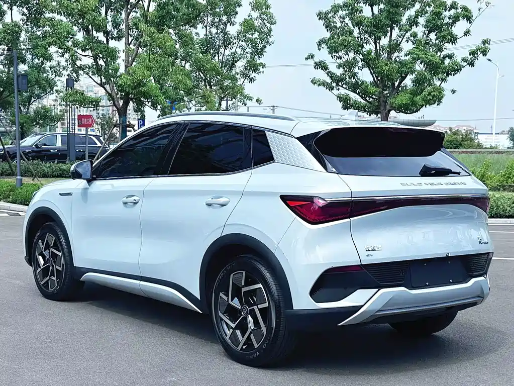 BYD Yuan Plus — миниатюра 11