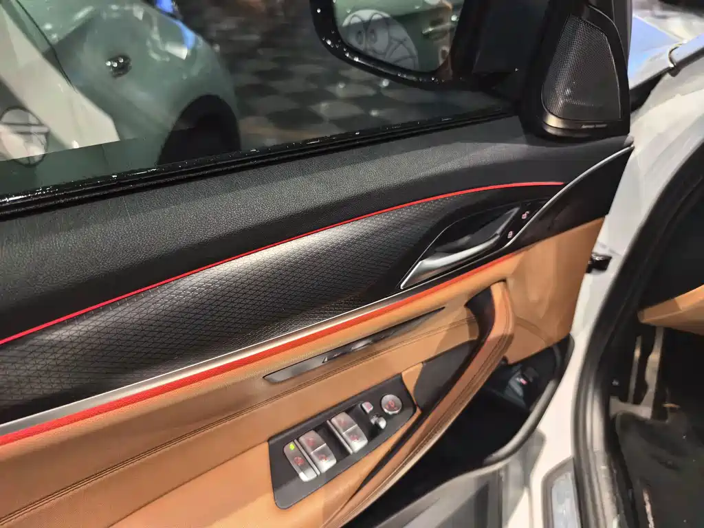 BMW 5 Series (Import) — миниатюра 13