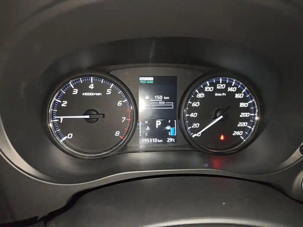 Mitsubishi Outlander — миниатюра 12