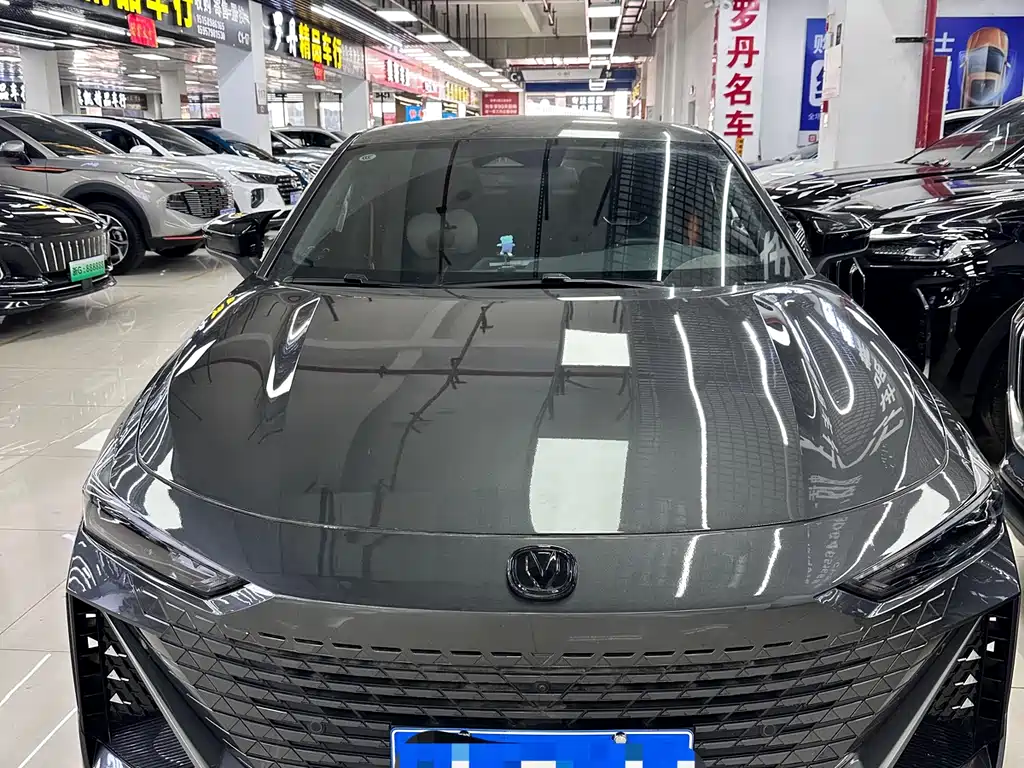 Changan UNI-V 2024