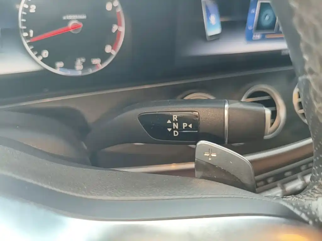 Mercedes-Benz E-Class — миниатюра 14