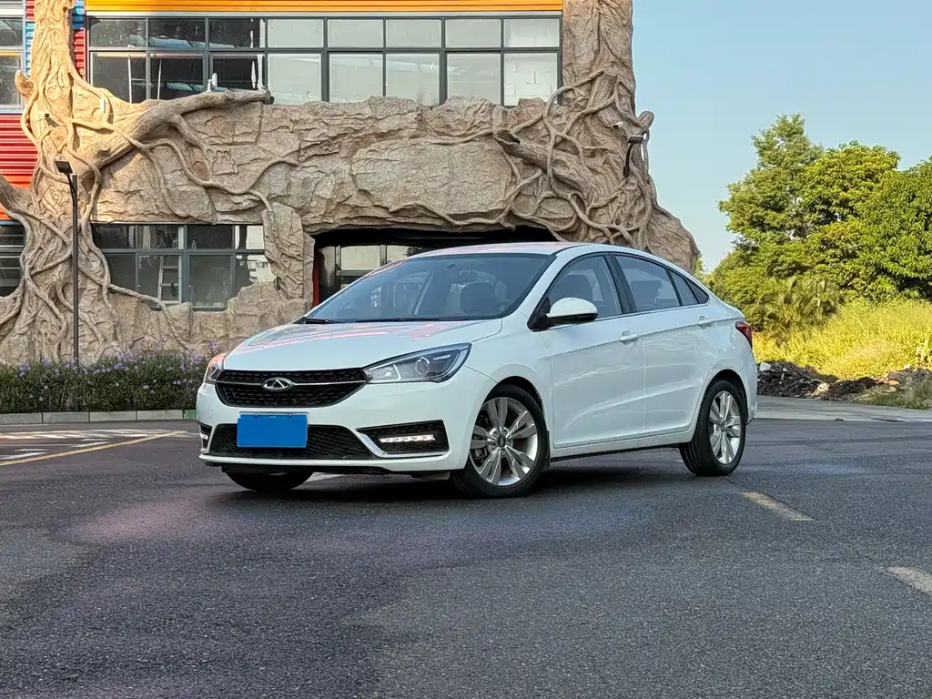 Chery Arrizo 5