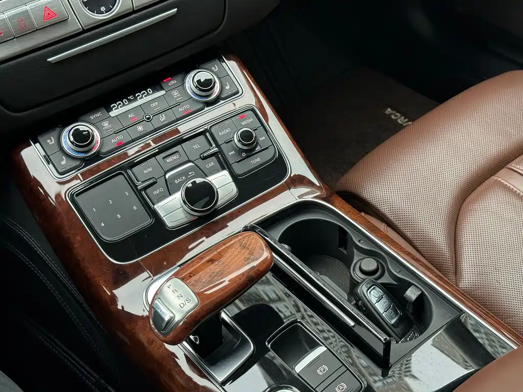 Audi A8 — миниатюра 26