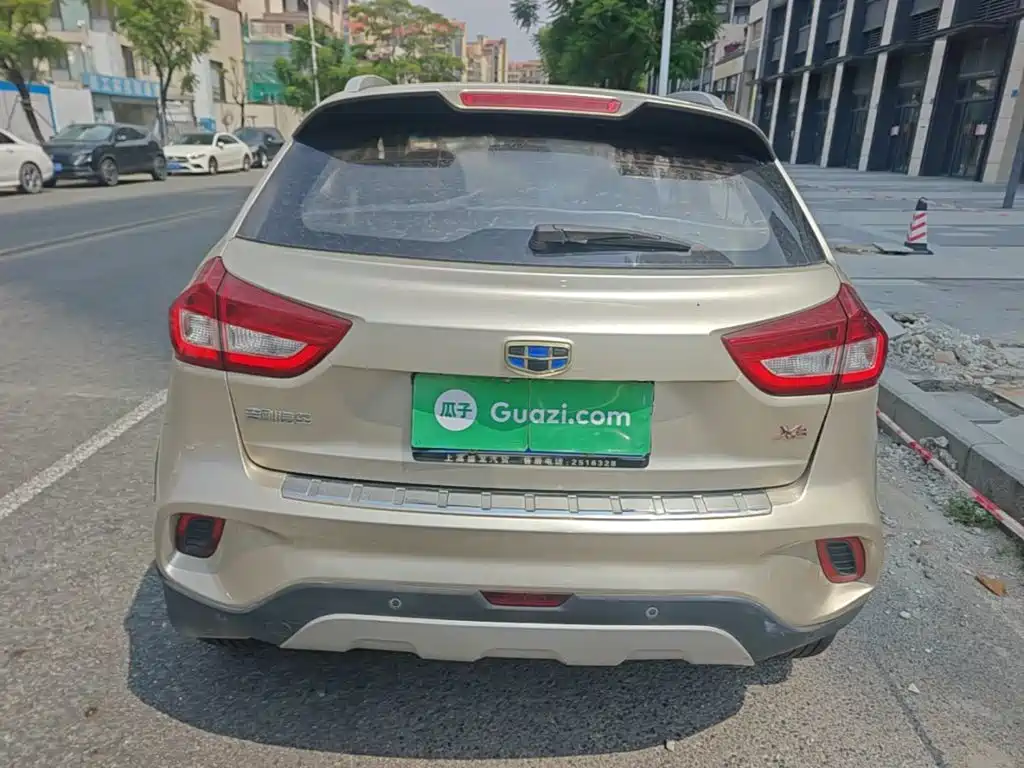 Geely Vision X3 — миниатюра 6