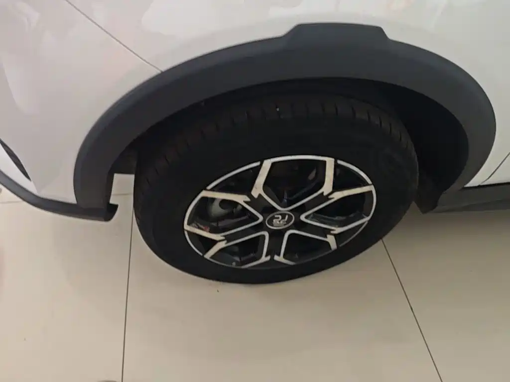 BYD Yuan Pro — миниатюра 23