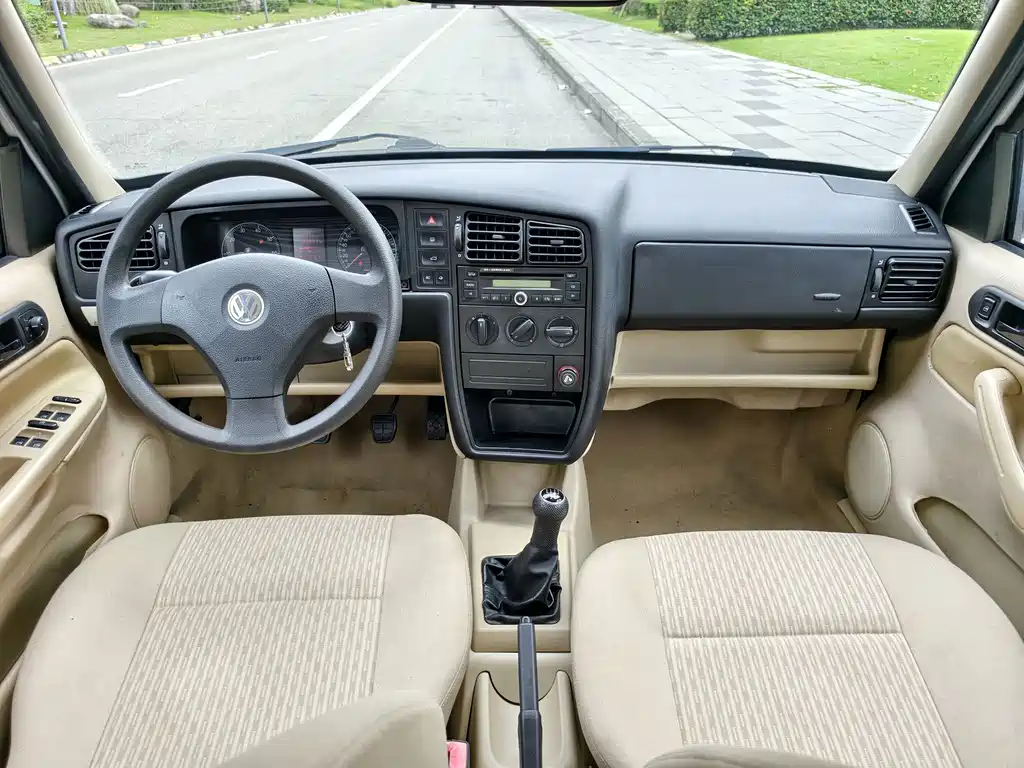 Volkswagen Jetta — миниатюра 8