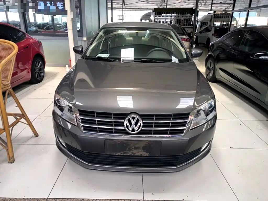 Volkswagen Lavida — миниатюра 3