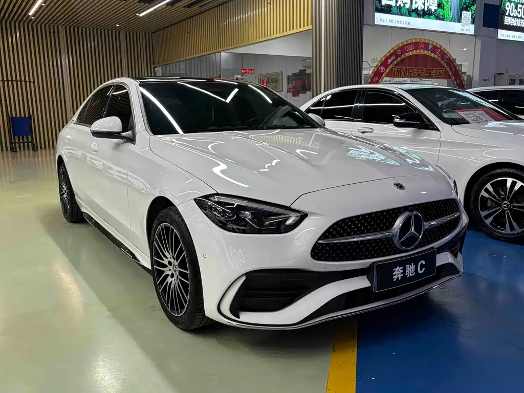 Mercedes-Benz C-Class — миниатюра 3