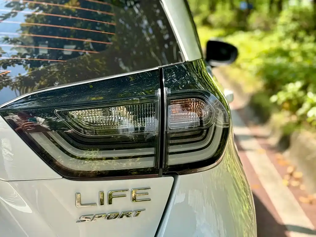 Honda Life — миниатюра 12