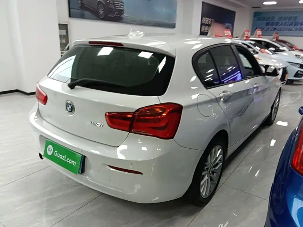 BMW 1 Series (Import) — миниатюра 7