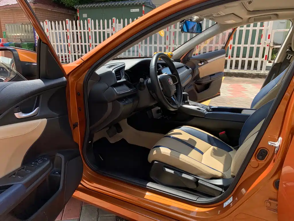 Honda Civic — миниатюра 10