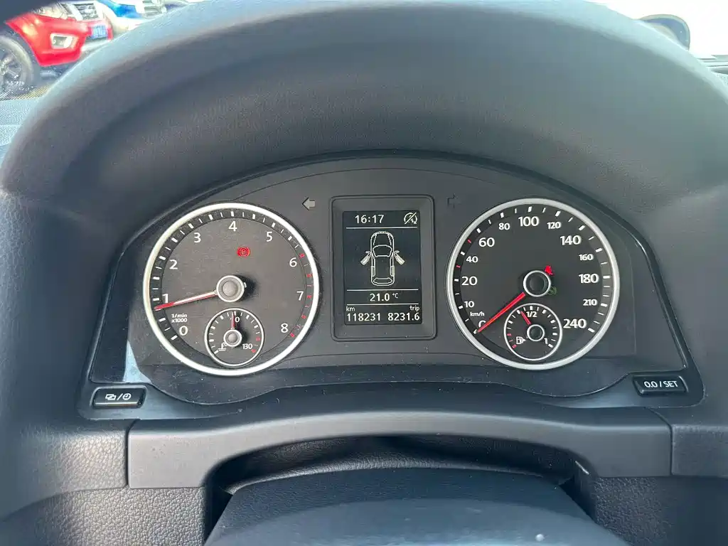 Volkswagen Tiguan — миниатюра 9