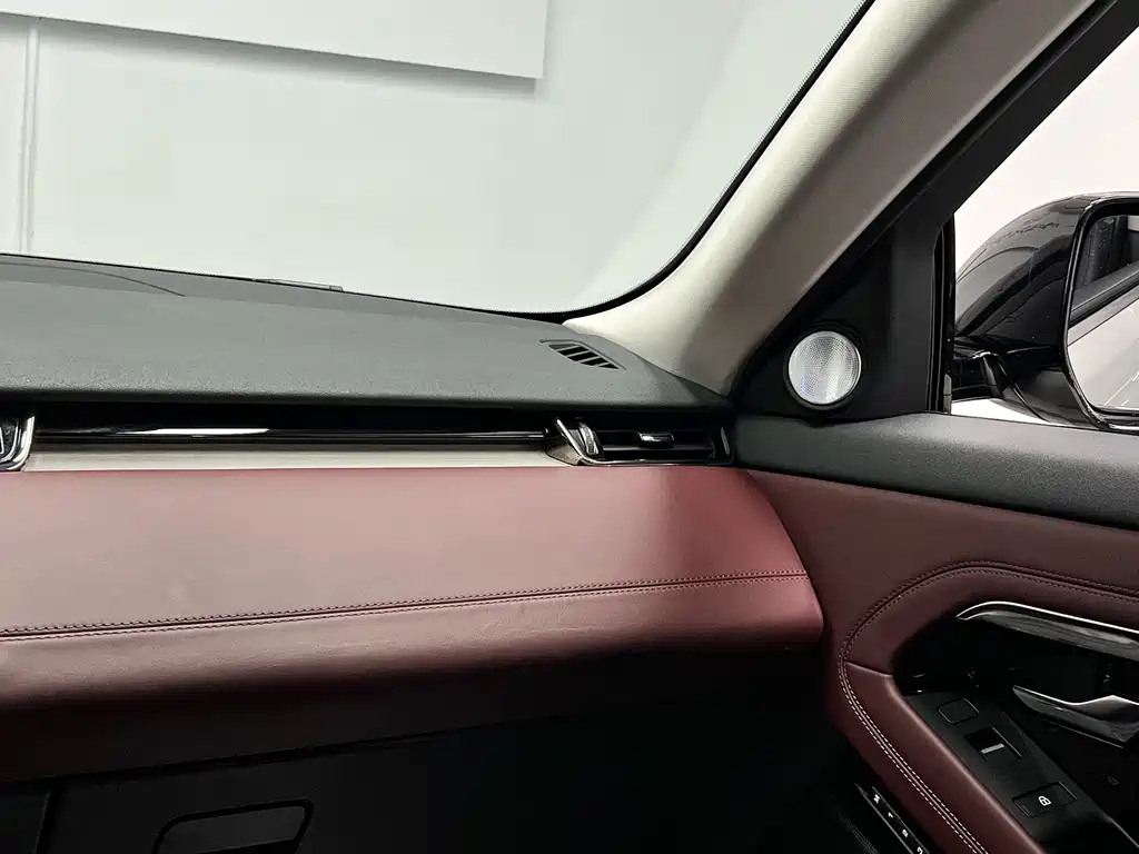 Land Rover Evoque — миниатюра 24